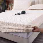 Venedik reljefni čaršaf 180*200+25 cm i dve jastučnice ( 50*70+5 cm)